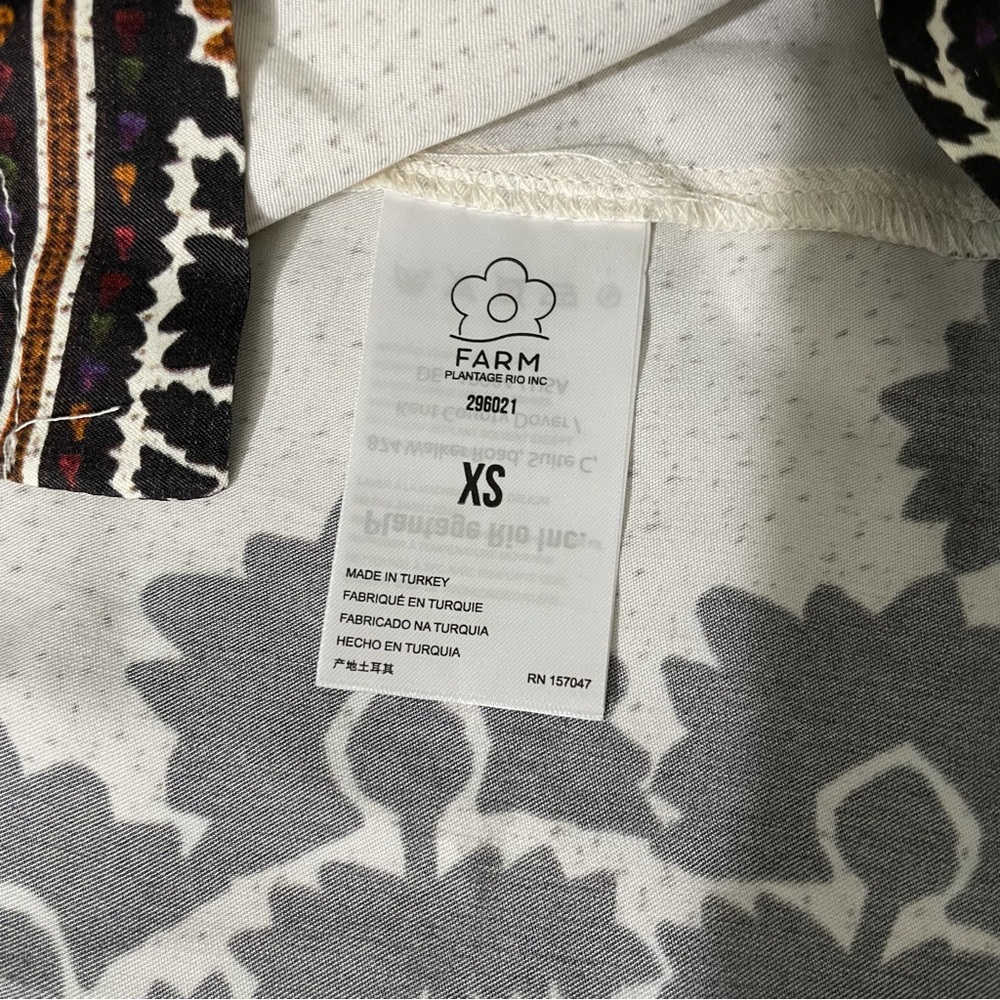 FARM Rio Flower Tapestry Blouse - Picture 13 of 15